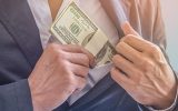 How to Earn USD 4653 in Just One Day on One Active Trader?